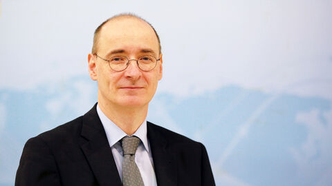 Porträtfoto von Dr. Dirk Häger, Leiter der Abteilung „Operative Cyber-Sicherheit“ beim BSI