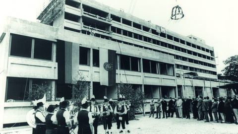 Archivfoto_Richtfest_HZD_1970